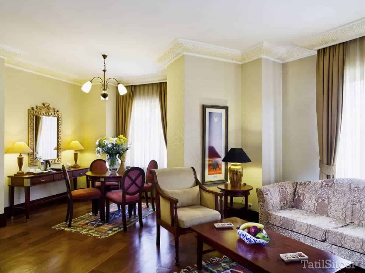 Eresin İstanbul Crown Hotel 
